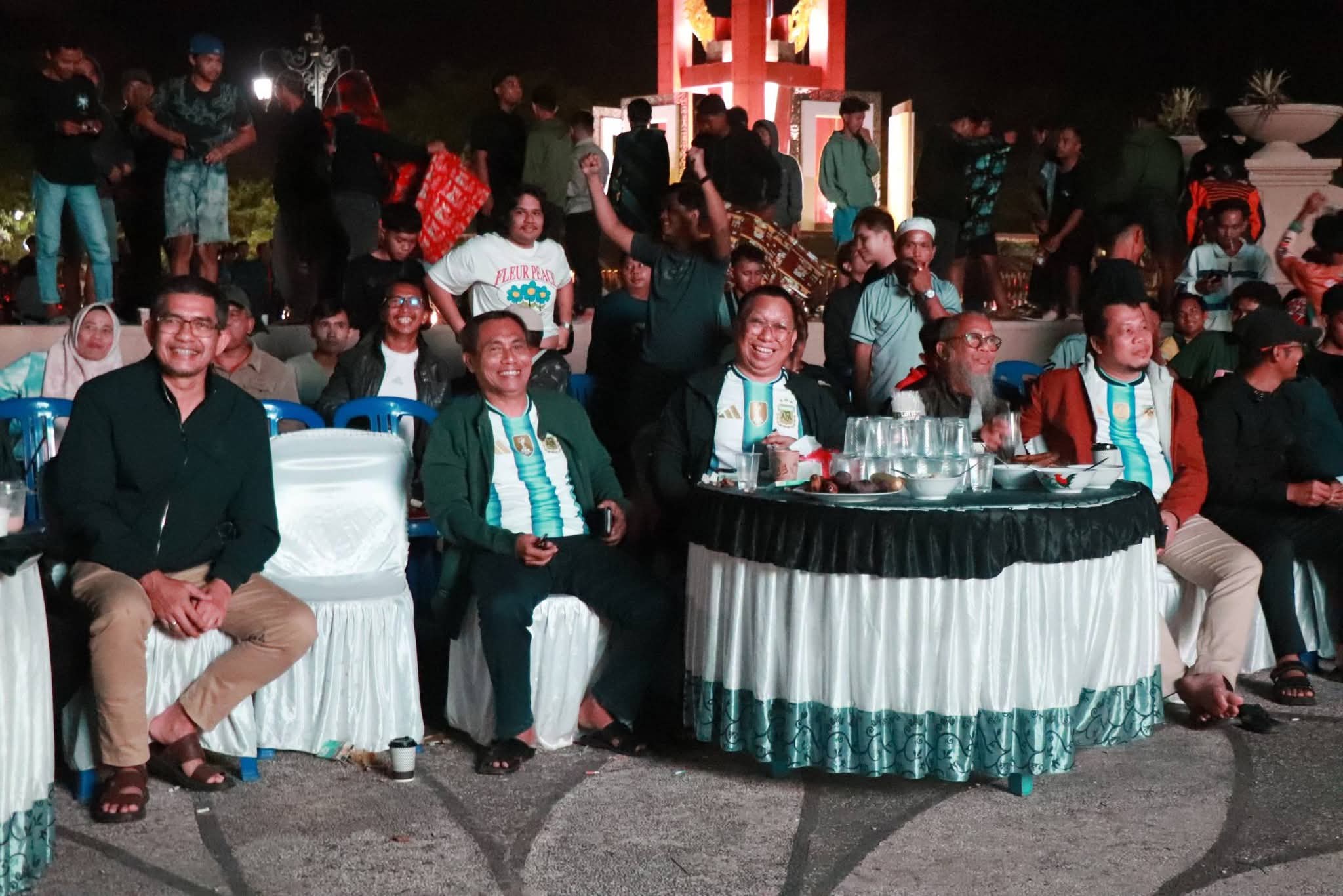 Wabup Tapin Nobar Piala Dunia Argentina VS Inggris 