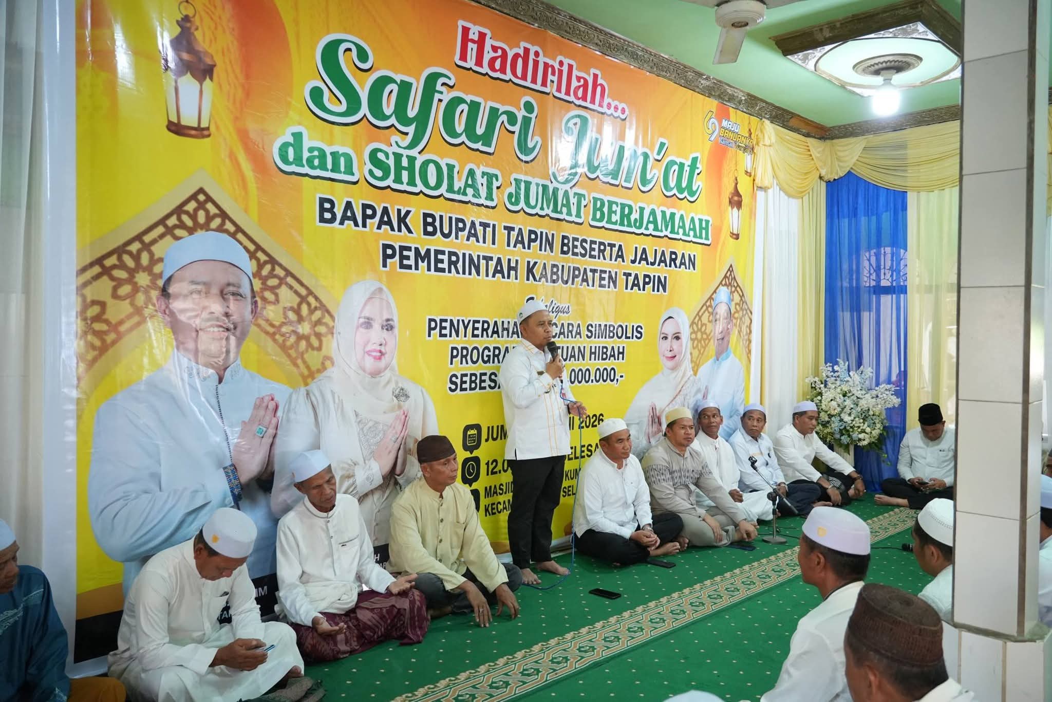 Bupati Serahkan Bantuan Hibah Masjid At-Taqwa Desa Kumpai