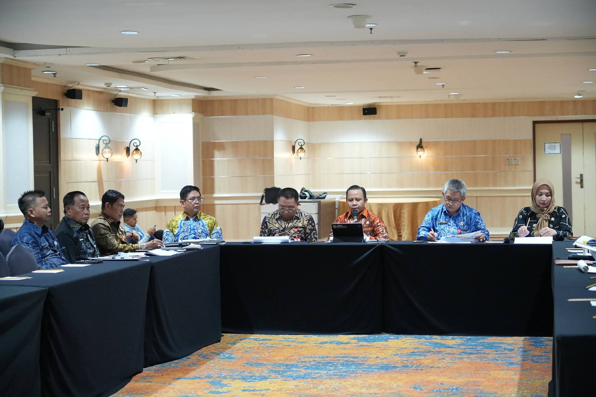 Bupati dan Wakil Bupati Hadiri RUPS PT.BPR Tapin Sejahtera (Bank Tapin).